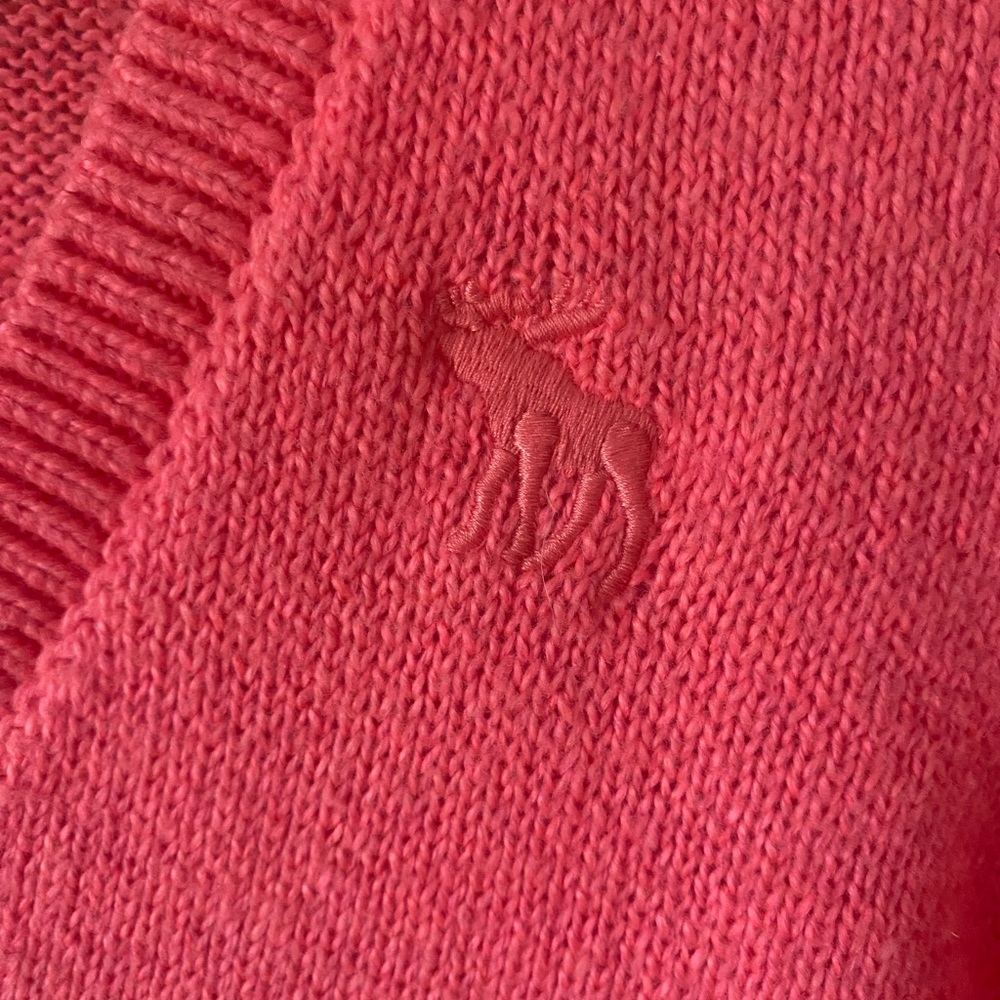 A&F pink sweater